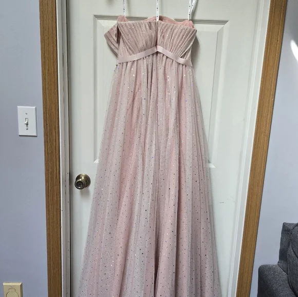 Ball Gown Women Dress - Picture 5 of 9